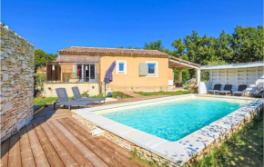 Stunning home in Saint-Saturnin-lès-Apt with Outdoor swimming pool, WiFi and 3 Bedrooms
